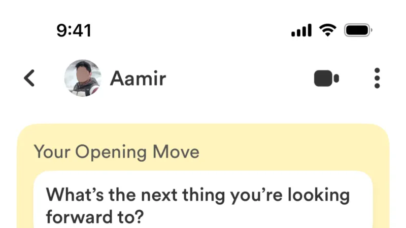 Chat Detail — Bumble, Social UI