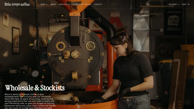 Little Amps Coffee — Features, Hero Section, скриншот 7/8